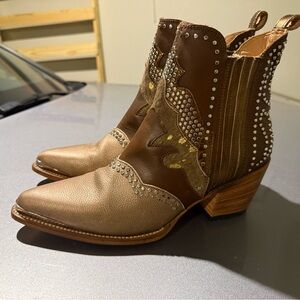 Mezcalero Studded handmade Brown Ankle Studded boots